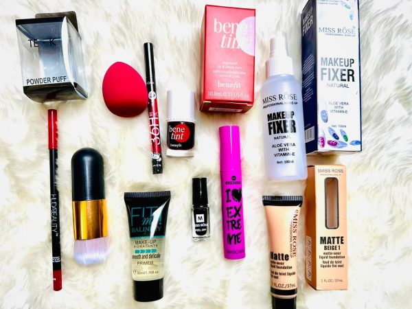 10-in-1 Makeup Deal - Shopping Global